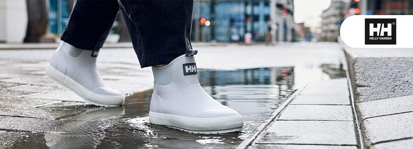 Két pár Helly Hansen cipő most 30% kedvezménnyel